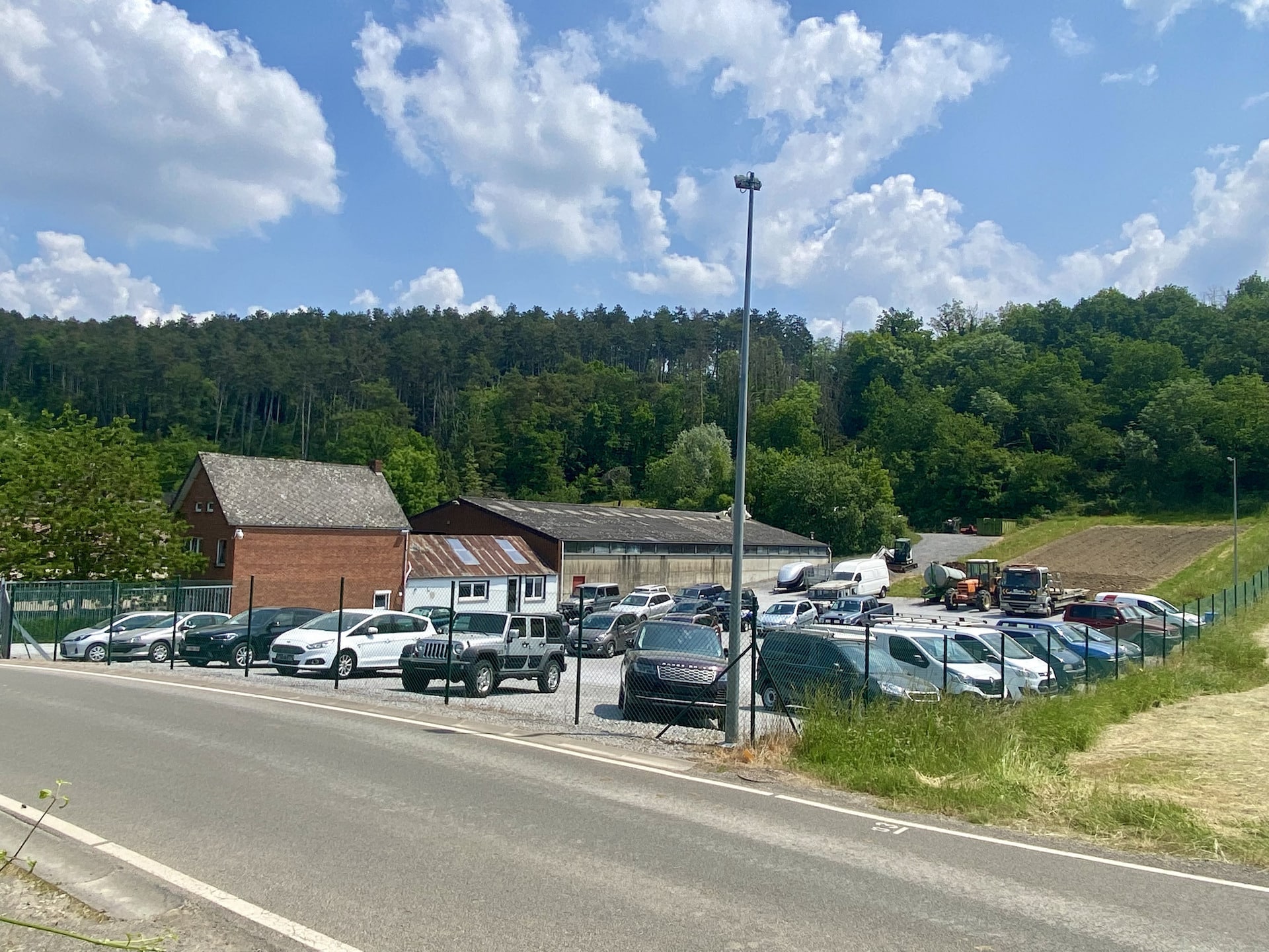 Riche automobiles couvin 13