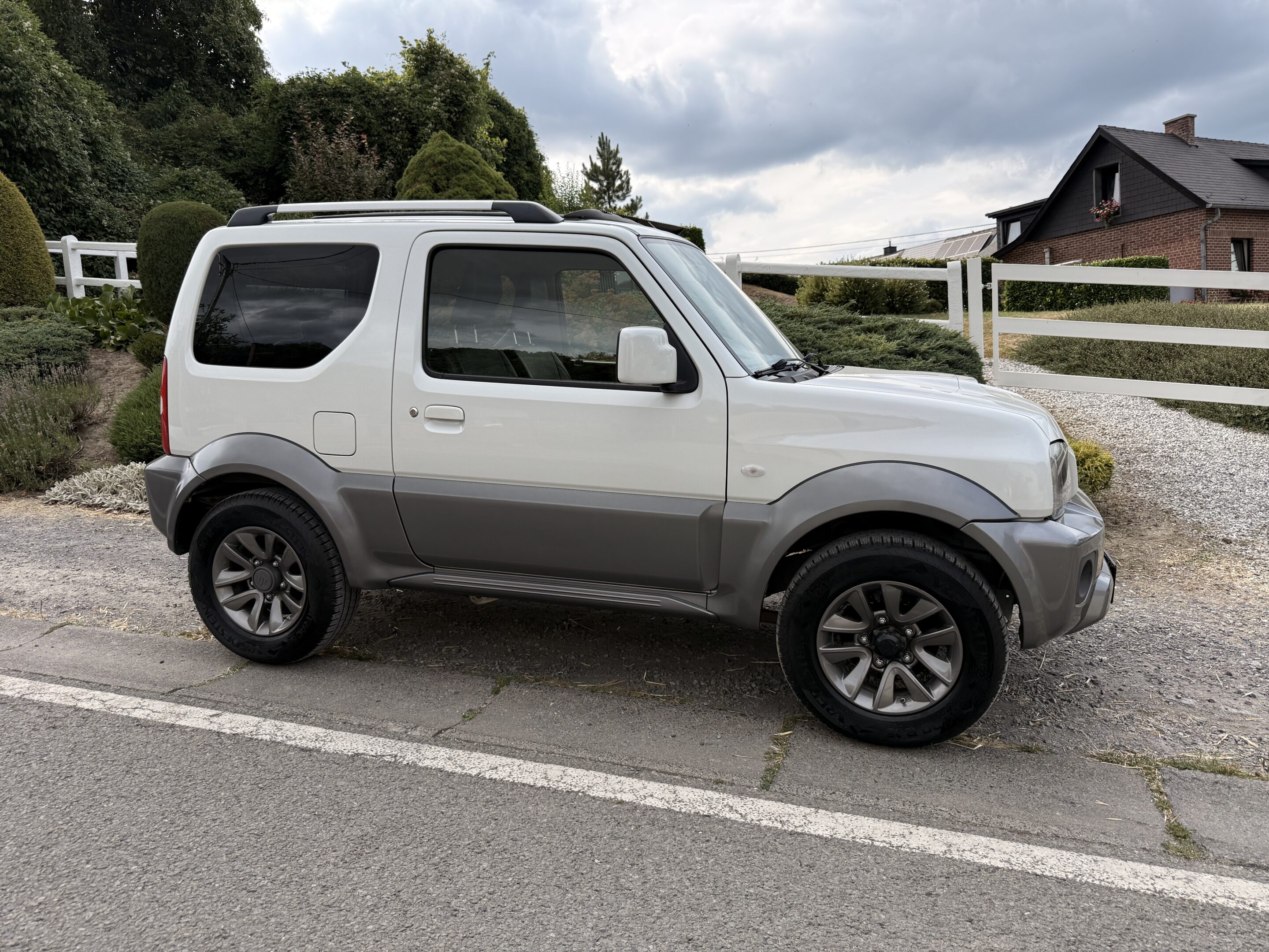 jimny blanc 85000km1